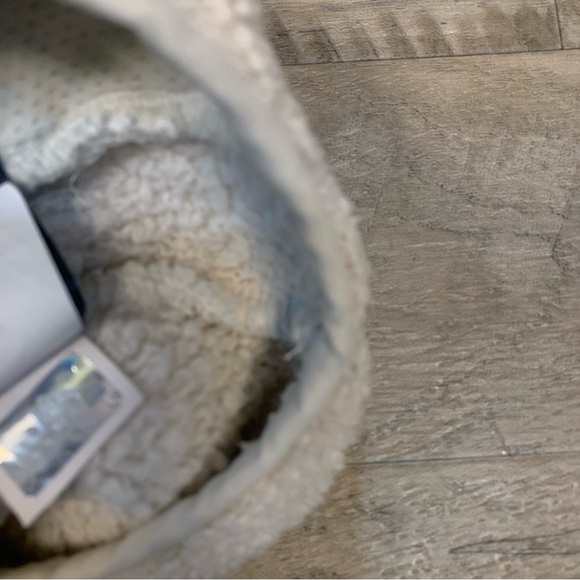 The North Face Toddler Boys Zip Up Sherpa Fleece Vest - Picture 10 of 11